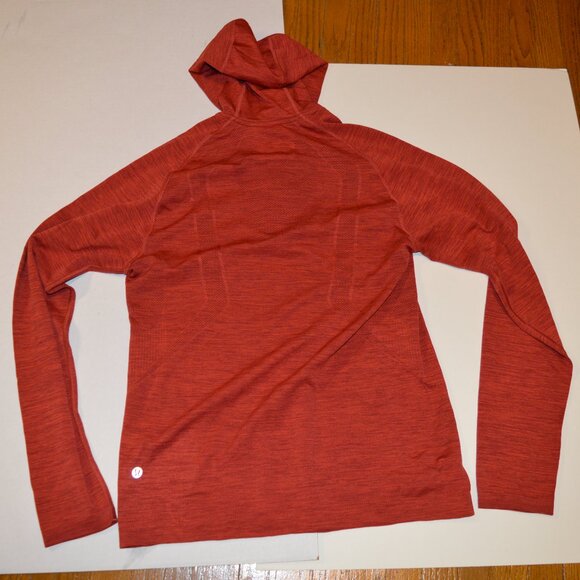 Lululemon Men's Tops Lot, Sizes S and M - Metal Vent Tech, Polo, Senseknit - Picture 13 of 14